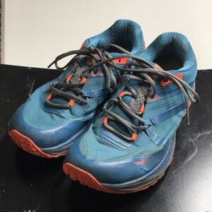 Topo Blue and Coral Athletic Shoes MT 3 Women’s Size 9.5